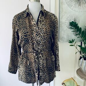 Clio 100% silk animal print front zipper blouse/jacket size PM